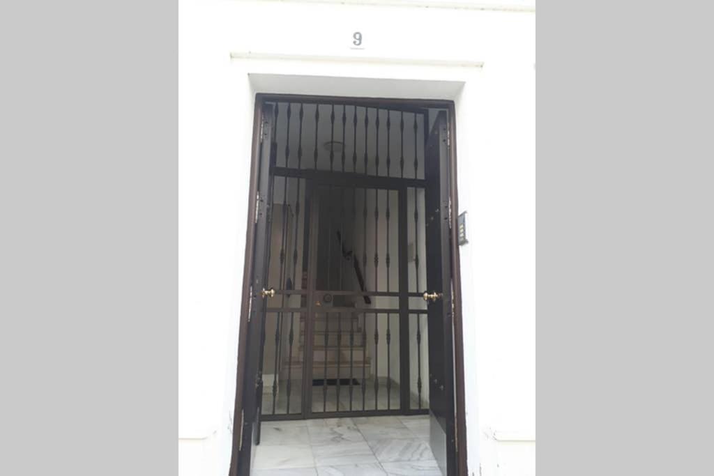 דירות צ'יקלנה דה לה פרונטרה Casa Arco Del Reloj מראה חיצוני תמונה